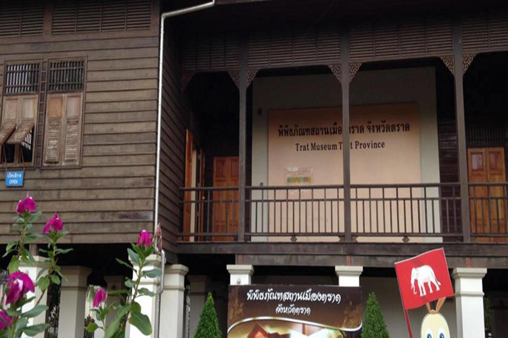 Baanrimnam Resort Trat Exterior foto