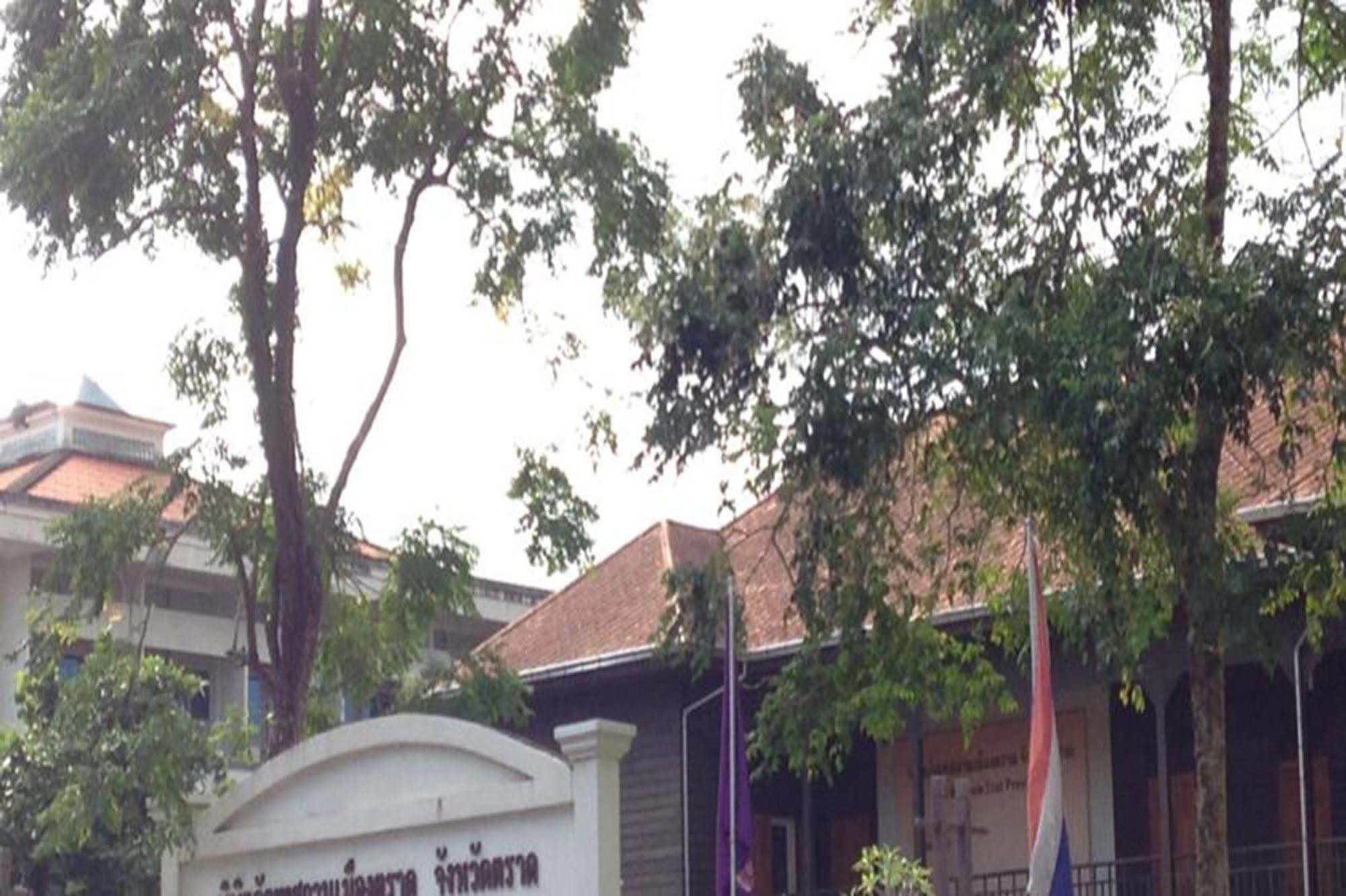 Baanrimnam Resort Trat Exterior foto