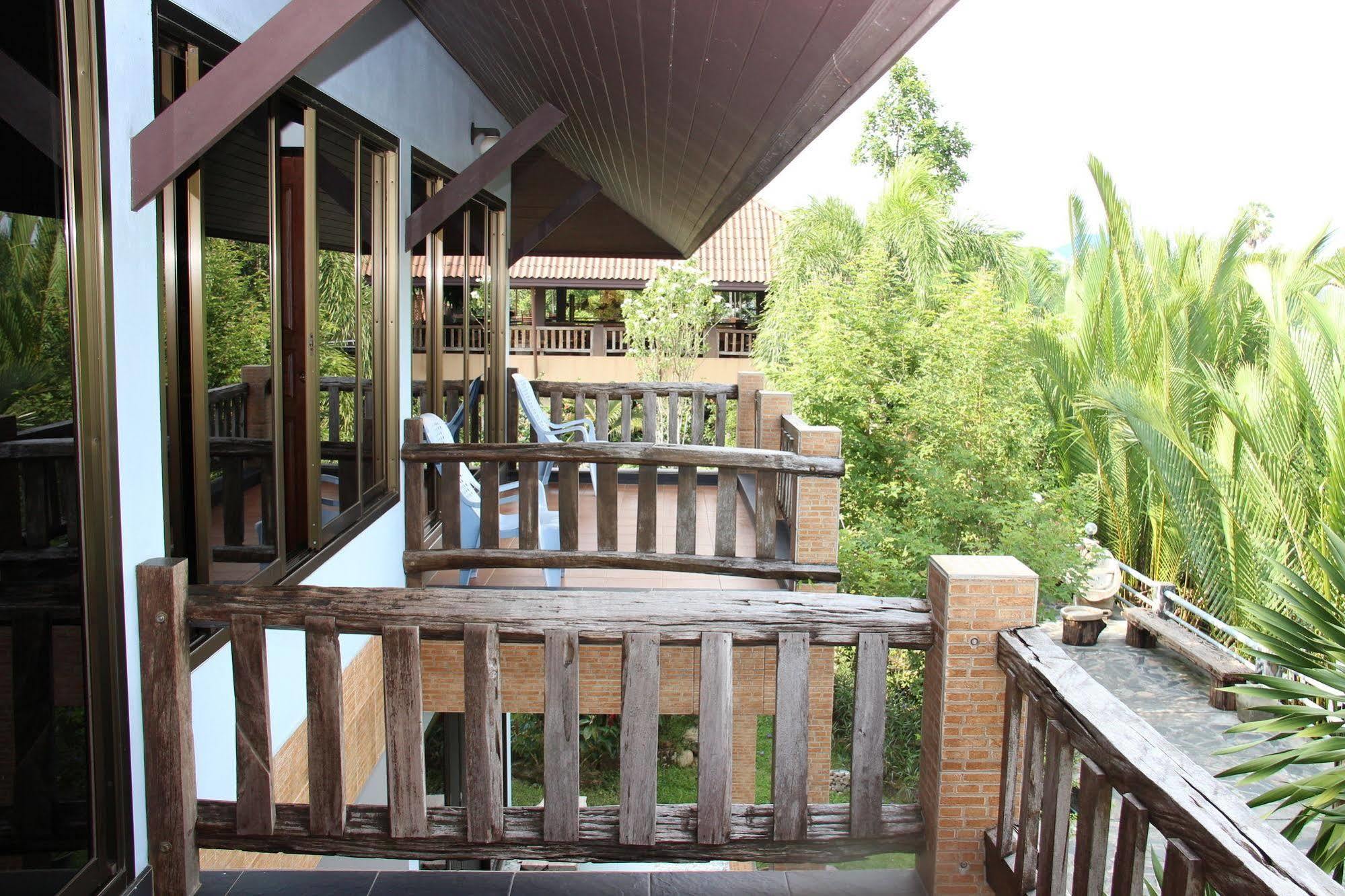 Baanrimnam Resort Trat Exterior foto