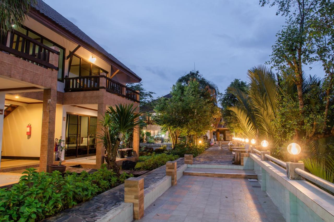 Baanrimnam Resort Trat Exterior foto
